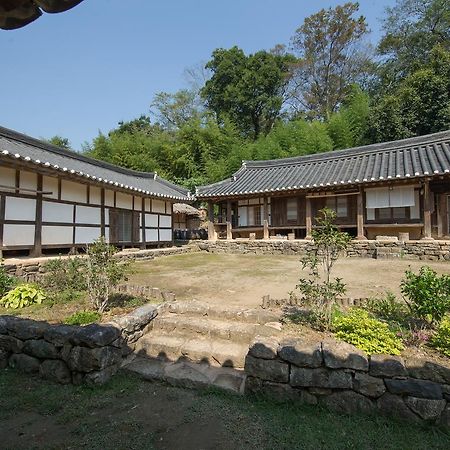 Jinrae Lee'S Traditional House Boseong Eksteriør bilde