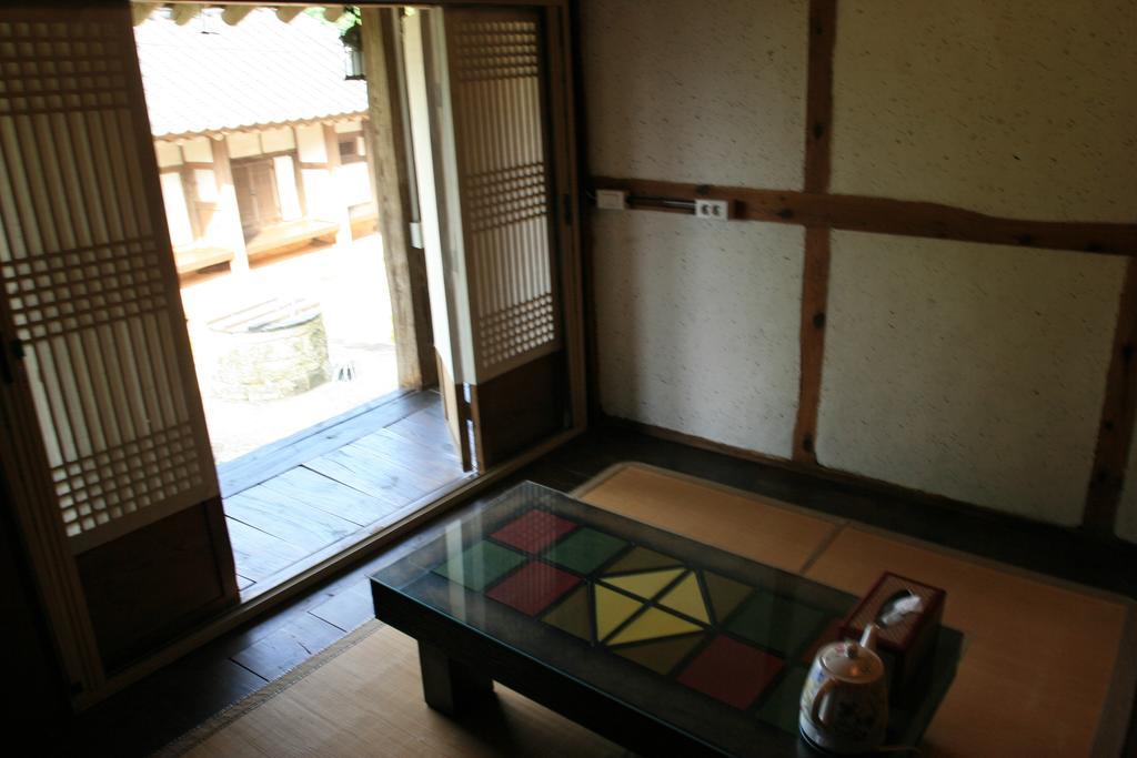 Jinrae Lee'S Traditional House Boseong Eksteriør bilde