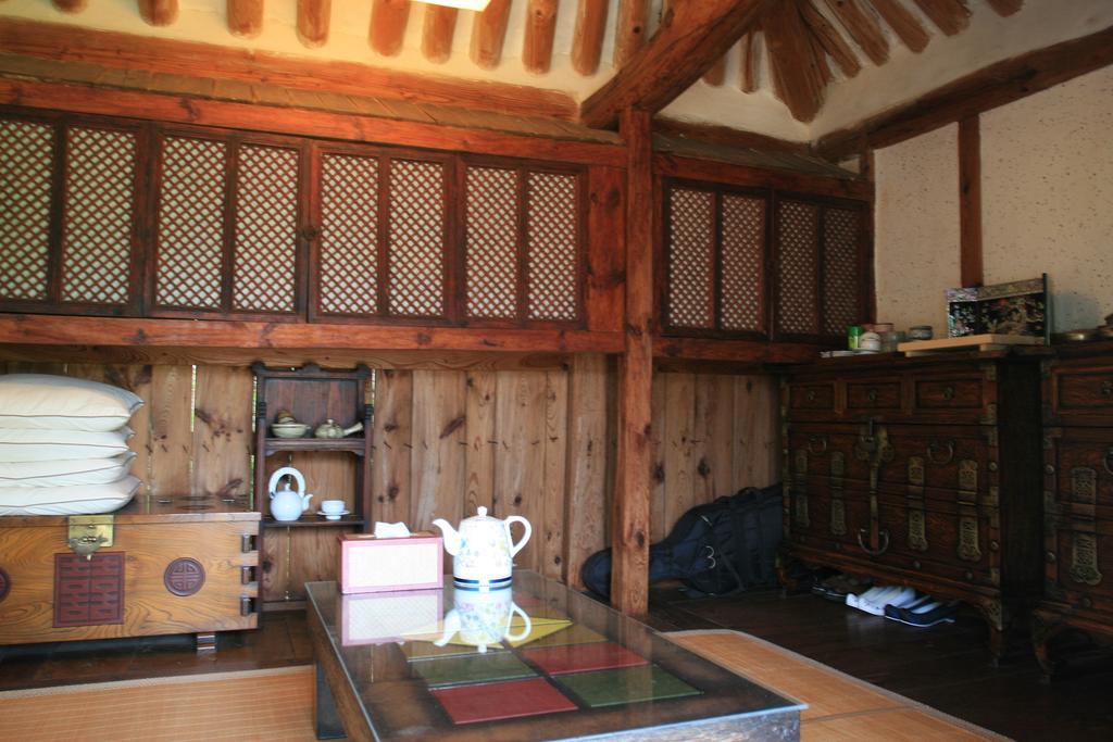 Jinrae Lee'S Traditional House Boseong Eksteriør bilde