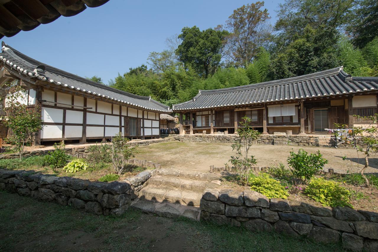 Jinrae Lee'S Traditional House Boseong Eksteriør bilde
